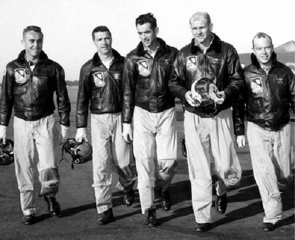 美国飞行员夹克(美国飞行员夹克皮衣)