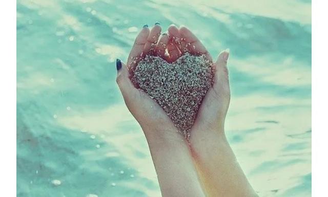 妈妈爱孩子，却总是忍不住发火：请先停下脚步拥抱自己