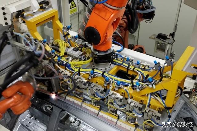 温州“新首富”：手握500强企业，63岁身价达到345亿