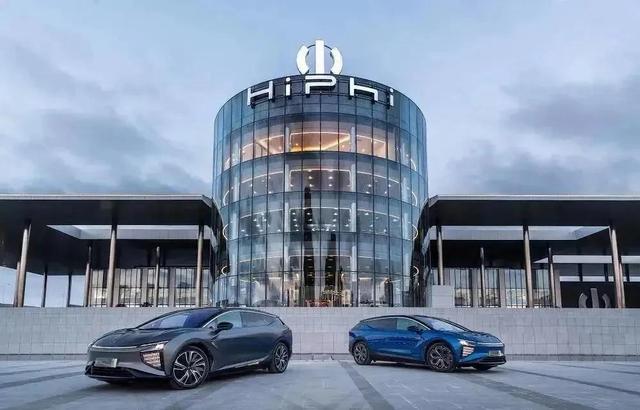 替资本家操回心——高合能成为梅塞德斯·电动吗？