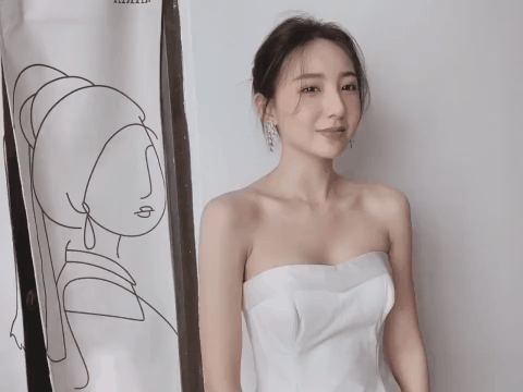 动态邪恶图：采蘑菇的大大大大大姑娘