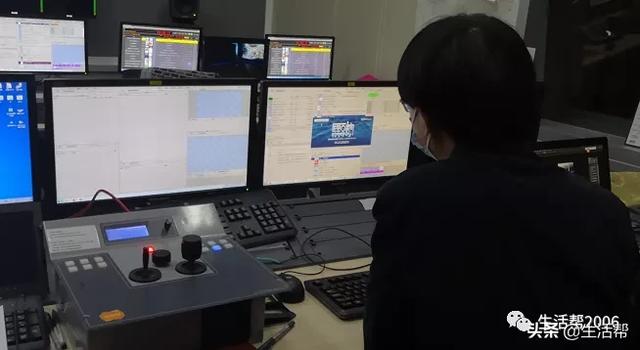 关注这个公众号！听说每天都有机会拿红包噢