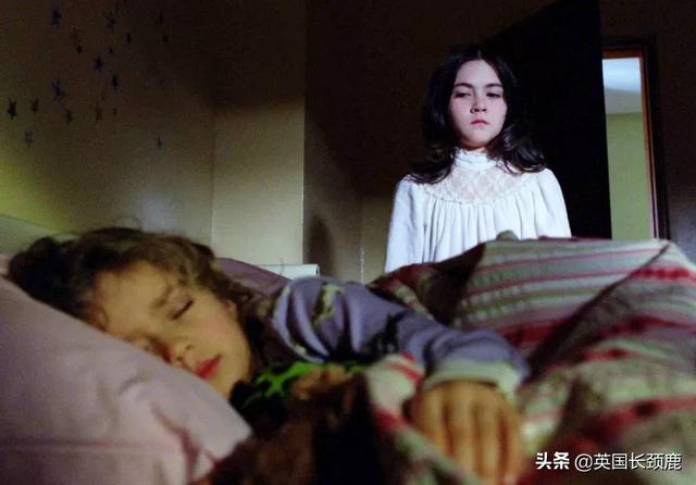 科幻巨制灵异事件:除了电锯惊魂和IT，万圣节还能看什么？25部恐怖电影大推荐