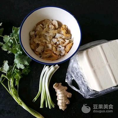 河蚌豆腐汤的做法