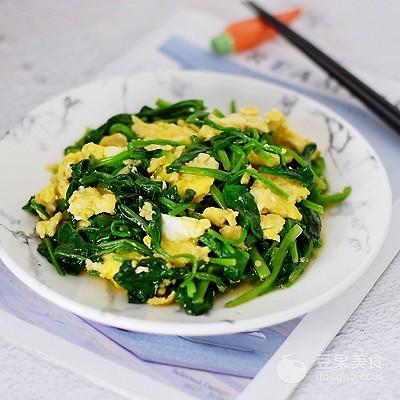 菠菜炒鸡蛋