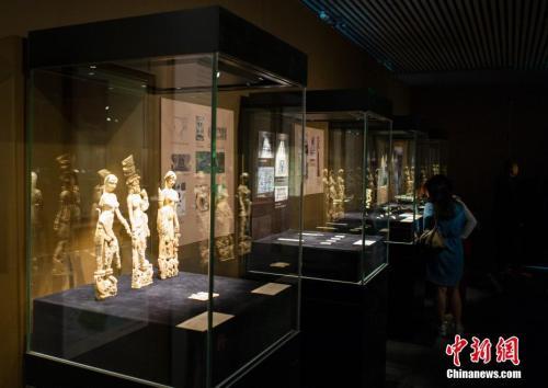 成都信息工程大学文展
