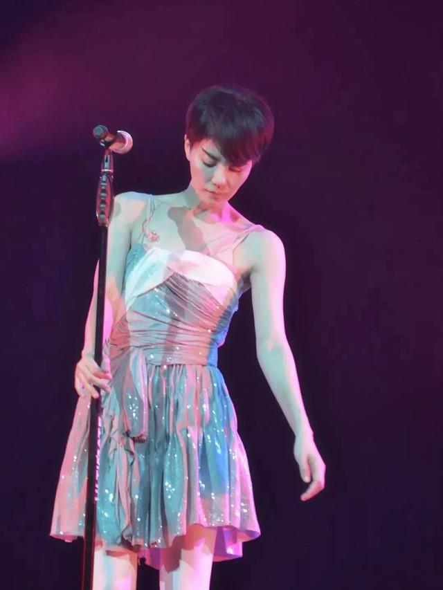 绝地求生非凡卡盟 歌单：王菲必听经典15曲，聆听天后的天籁