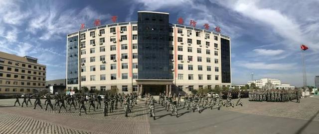 军事化管理的初中(军事化管理的初中学校)(图4)