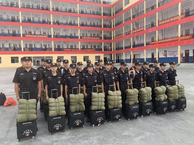 军事化管理的初中(军事化管理的初中学校)(图41)
