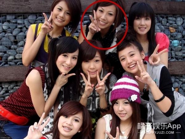 黑涩会美眉图片:还记得黑涩会美眉里的大牙吗，她现在长这样了