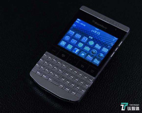 黑莓手机7290(一代巨人终迟暮，回顾黑莓手机36年来的那些经典产品