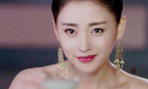 张天爱多大了(张天爱八卦最近高清)