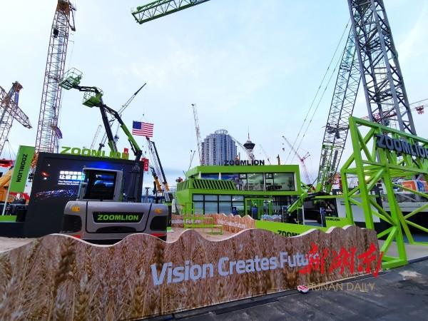 闪耀世界工程机械展