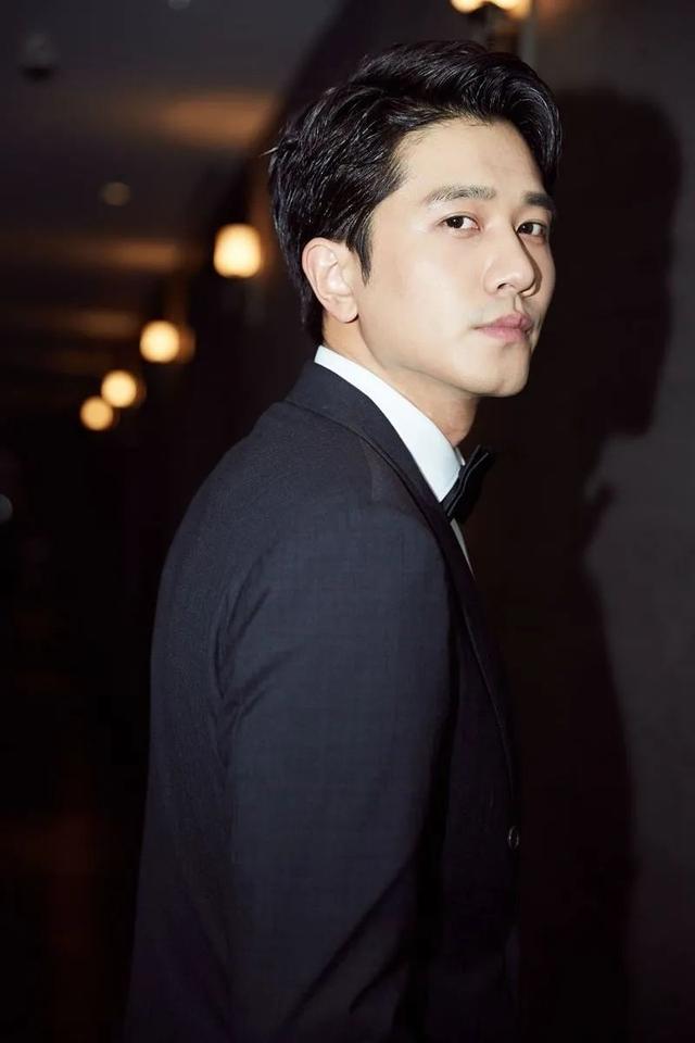 张含韵工作室的微博(张含韵工作室有旗下艺人吗)-天晟网