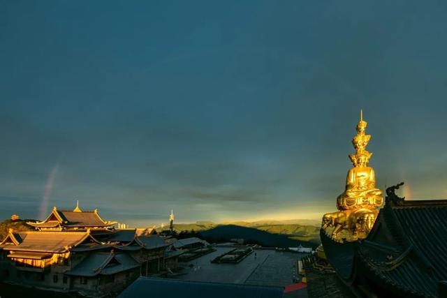 峨眉山风景图片