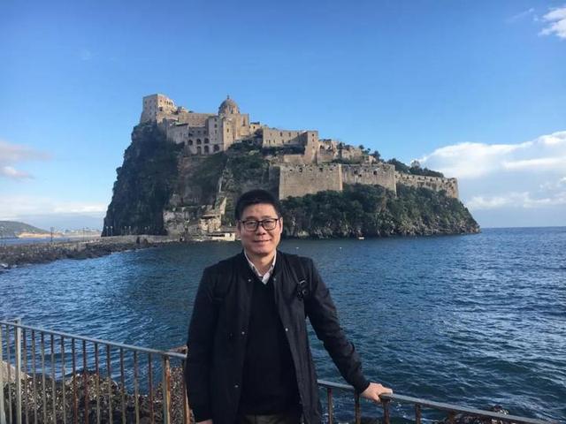 苏越明_钟世藩_都市码头百科