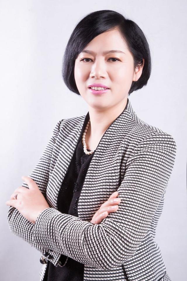专访│恒大高新胡恩雪：从小会计到上市公司总经理，我是怎么做到的