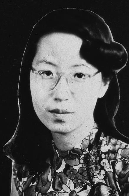 张爱玲简介:纪念作家张爱玲诞辰100周年，香港大学纪念文献展上线