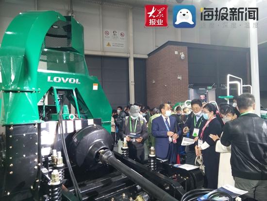 雷沃阿波斯机械展