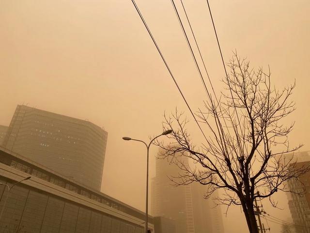 北京广今年范围最广强度最大北京沙尘
