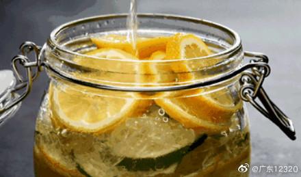 柠檬水不能白天喝，会变黑？