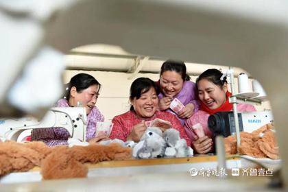 纪录小康工程展