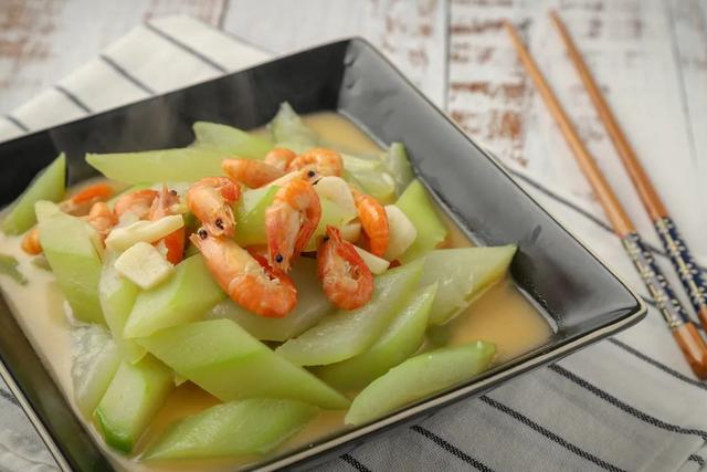 夏季养生宜吃“苦”，但这类果蔬，发苦慎吃