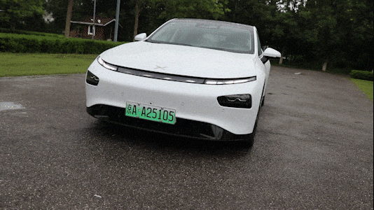 小鹏汽车 P7体验评测：什么才是智能化座舱？