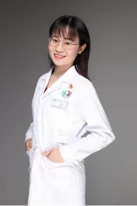 孕期营养补充剂，越多越好？专家：过量或可增加流产风险