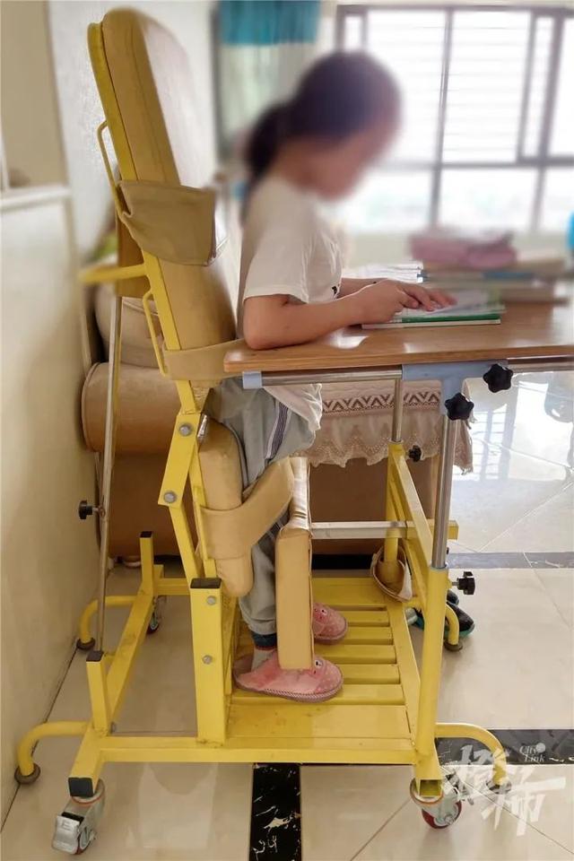5岁时，舞蹈班上的一次“站着下腰”，让这个浙江女孩可能要在轮椅上度过一生