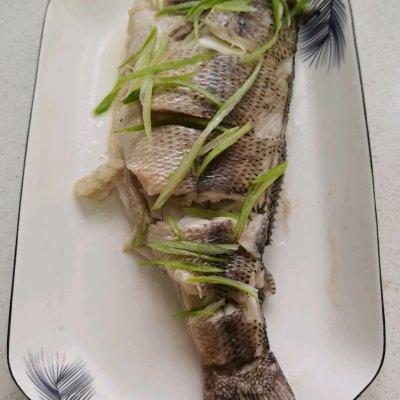 清蒸鲈鱼怎样做 清蒸鲈鱼怎样做（清蒸鲈鱼怎么做不腥） 美食
