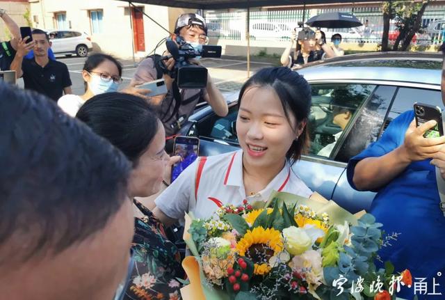 杨倩回宁波了！连夜赶回家是为了这个