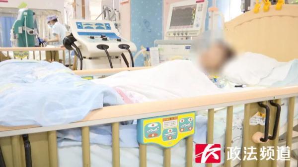 湖南一女童肝功能严重衰竭，竟和家长喂服“土方”中草药有关，医生提醒