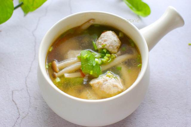 小儿夜闹，喝点灯芯草玉竹汤