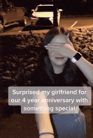 搞笑的GIF趣图:妹子你要是早点出现,我也不至于单身到现在啊