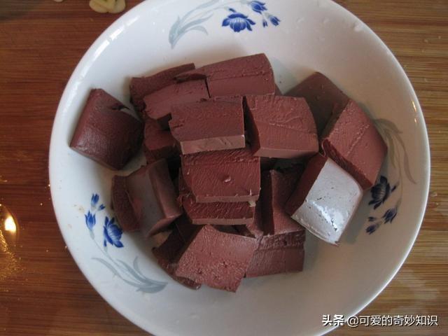 “人工合成”的食品或已公布，很多人喜欢吃，不过还是建议少吃