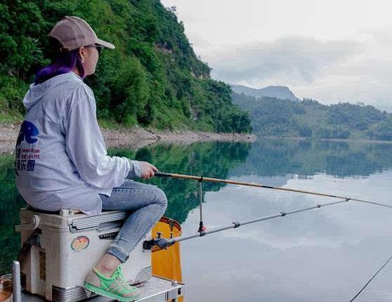 秋天釣大鯽魚是好時候,秋天傳統釣鯽魚的最佳釣法