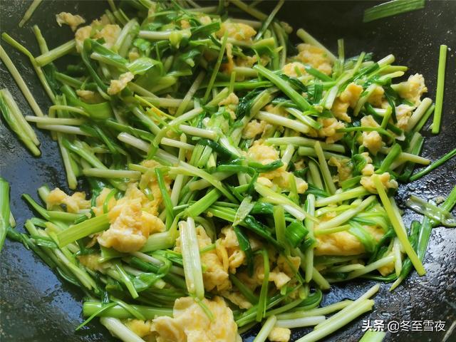 蒜苗炒肉丝
