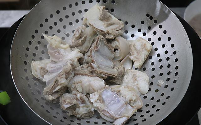 萝卜炖羊肉