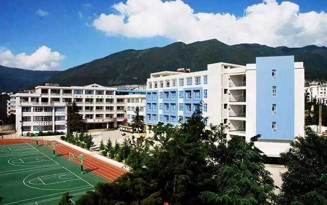 云南高考分数线公布，这些学校全是学霸-第7张图片-周公解梦大全