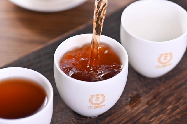 茶知识 | 喝茶越喝越饿，究竟是什么在作怪？