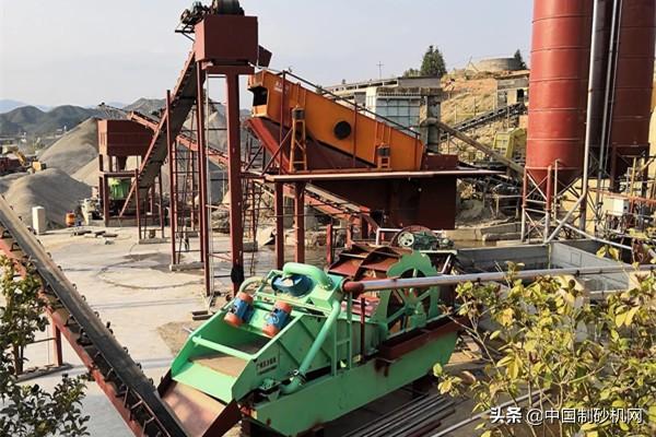 移动破碎洗砂一体成型机