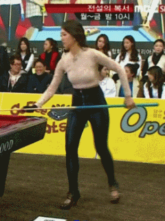 邪恶不一样的美女动图GIF：身怀绝技，无限解锁