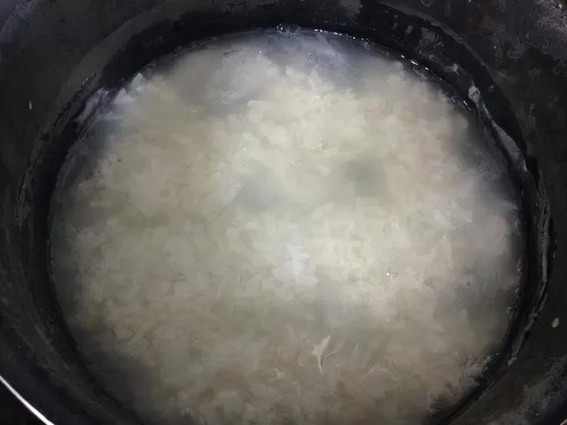 胃不好的人要“多吃菜少吃肉”？这几大养胃谣言，不能再被骗了