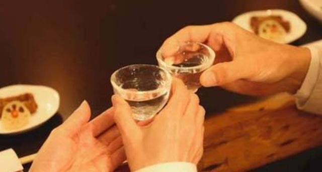 喝醉酒的次日怎么能让自己舒服点？