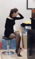 性感美女的邪恶GIF：这高跟鞋挑的，我能玩一辈子