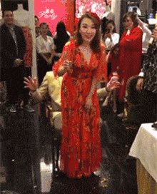 美女经典GIF动图：这就尴尬了
