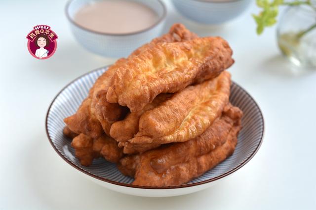 跳舞跟我学(跟着我一起学跳舞)