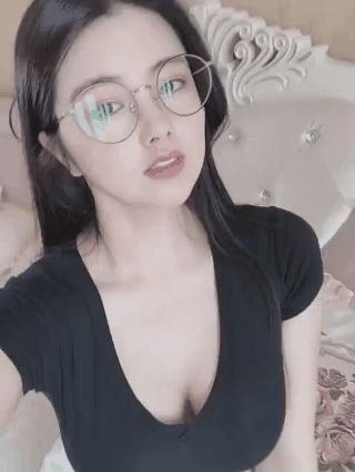 邪恶的美女GIF图片，你懂的！