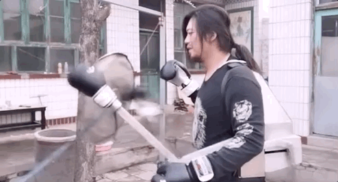 破碎机啃不动秤砣跟铁球视频